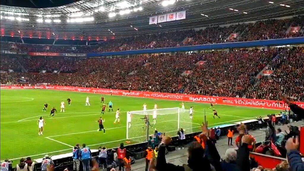 Leverkusen vs. Bayern I 1-0 TOR Stanisic I Bundesliga Topspiel Feb 2024