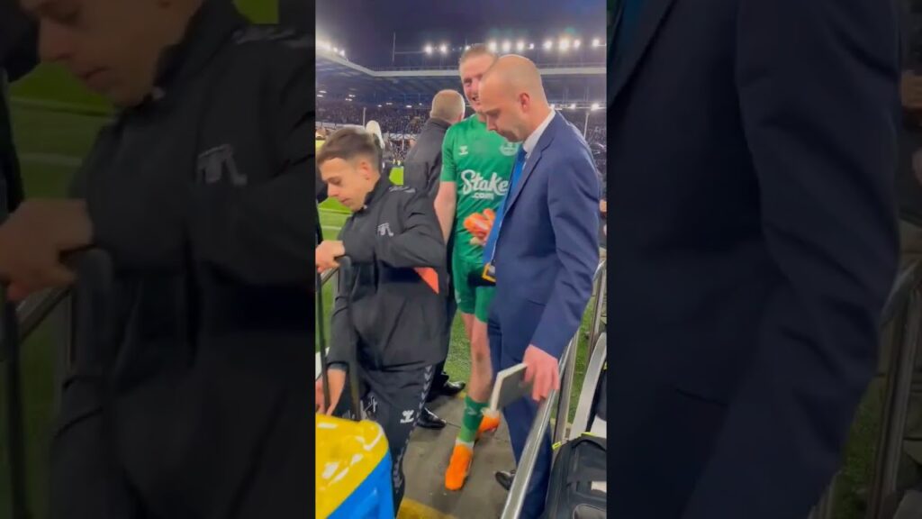 La joie de Gana Gueye et des Toffees qui battent Liverpool (2-0) et se rapprochent du maintien #13tv