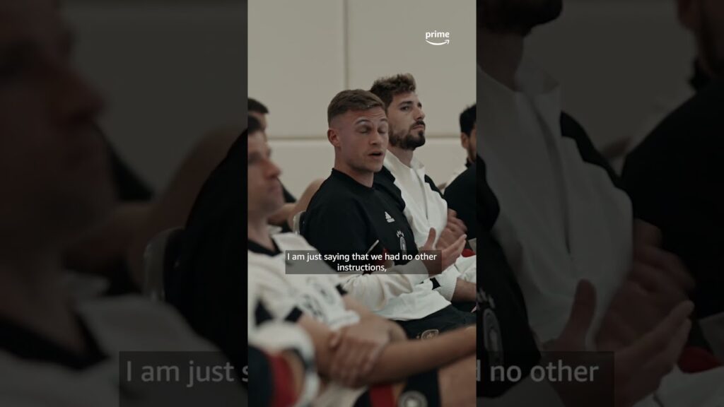 When Joshua Kimmich challenged Hansi Flick's decisions in a team meeting 😳🇩🇪