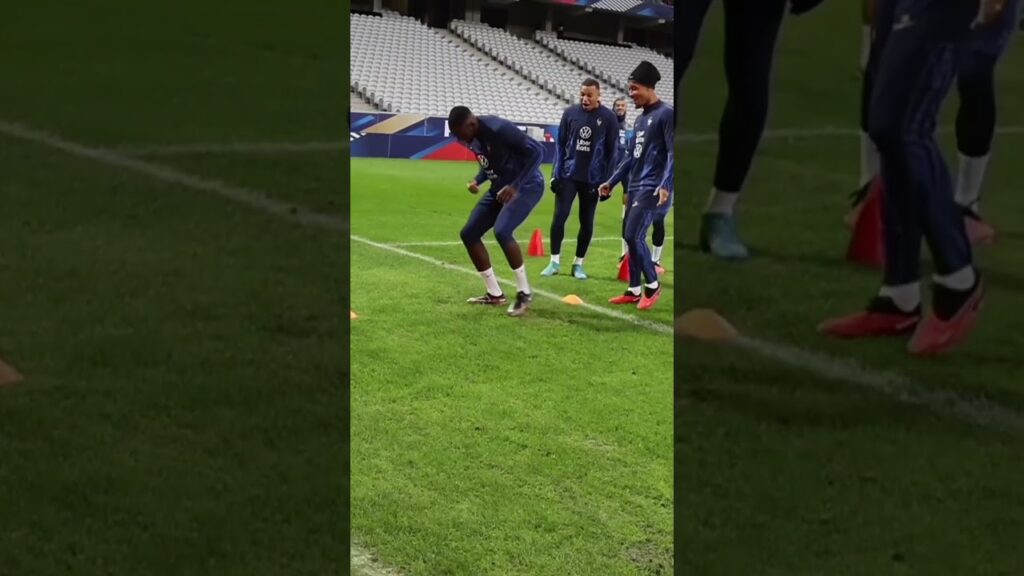 Mbappé impressionné par le style Konaté 😂🕺