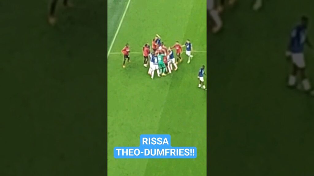 LA RISSA TRA THEO HERNANDEZ E DUMFRIES! MILAN-INTER 1-2! #inter #seriea #forzainter