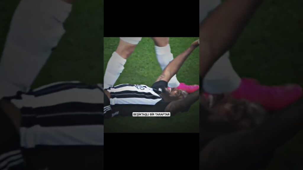 Sergen hocamın arka direk Cyle Larin'i 🦅