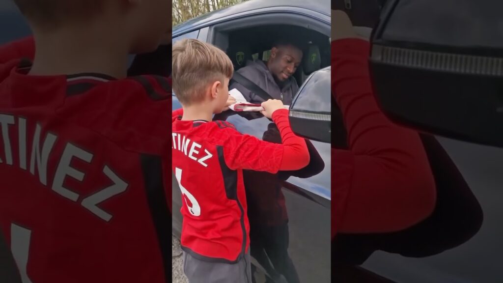 André Onana touché proche des fans