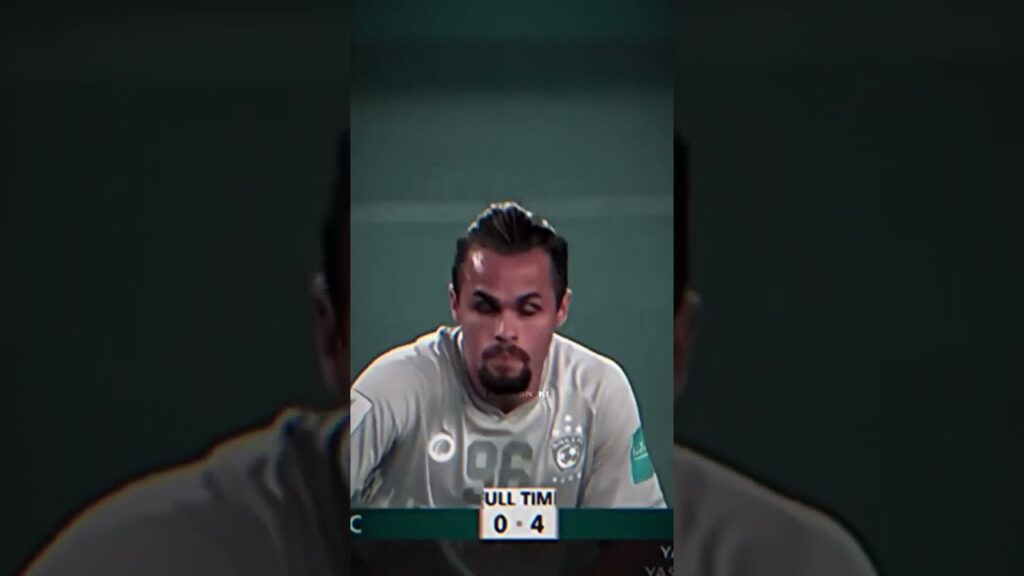 فيني من بقايا الامس الي جروح😢💙💔