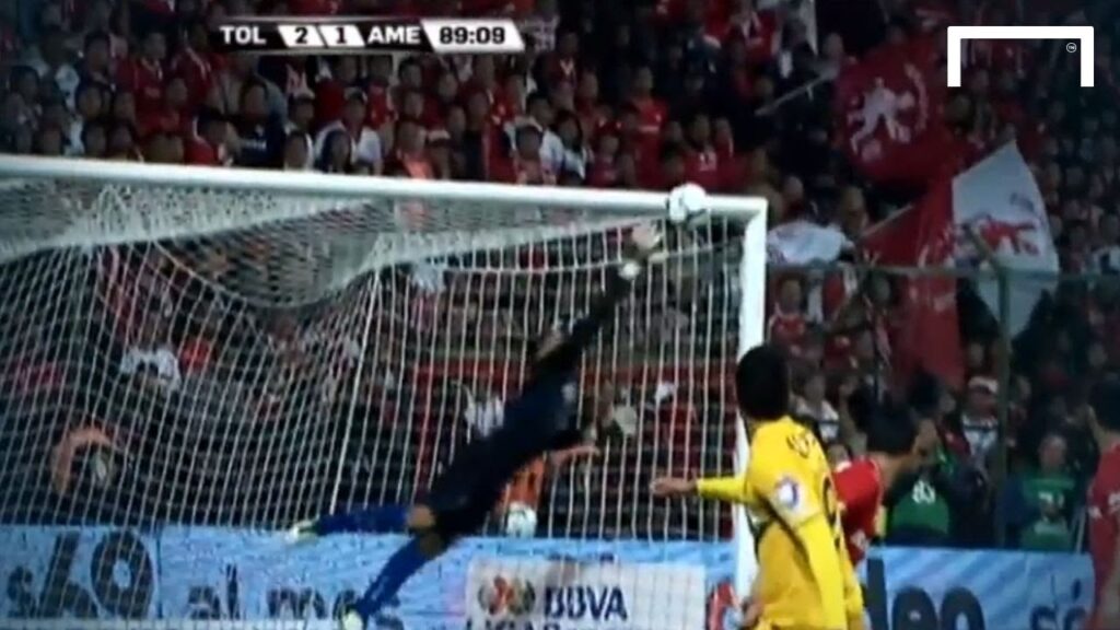 Extraordinary save from Alfredo Talavera Extraordinary save from Alfredo Talavera