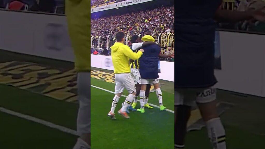 🟡🔵 Tadic'ten Şık Asist, Batshuayi'den Klas Bitiriş! #shorts #fenerbahçe #beşiktaş