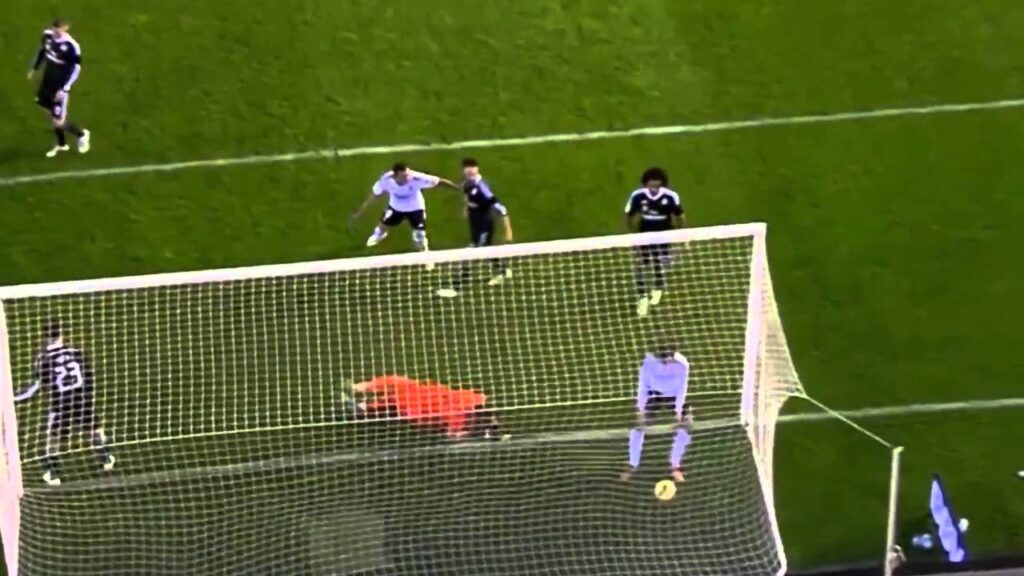 Nicolas Otamendi Goal - Valencia vs Real Madrid 2-1 HD