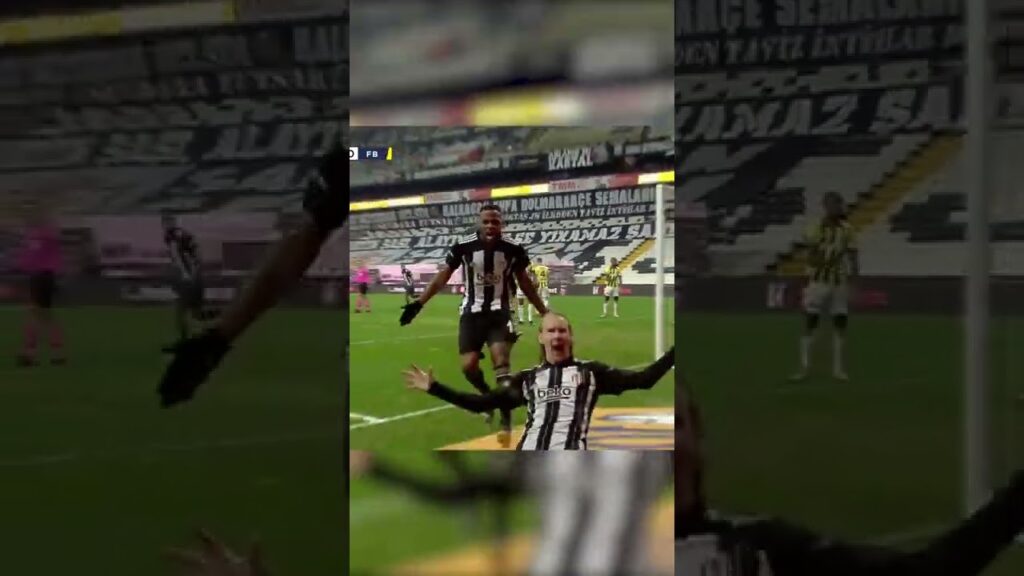 Beşiktaş, Vida'nın kafa golüyle Fenerbahçe karşısında 1-0 öne geçiyor! #shorts #beşiktaş #fenerbahçe