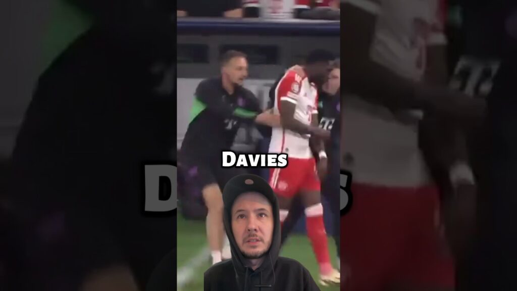 Alphonso Davies mistake 😂 wrong shirt #football #funny #viral #soccer #realmadrid #bayern #ucl