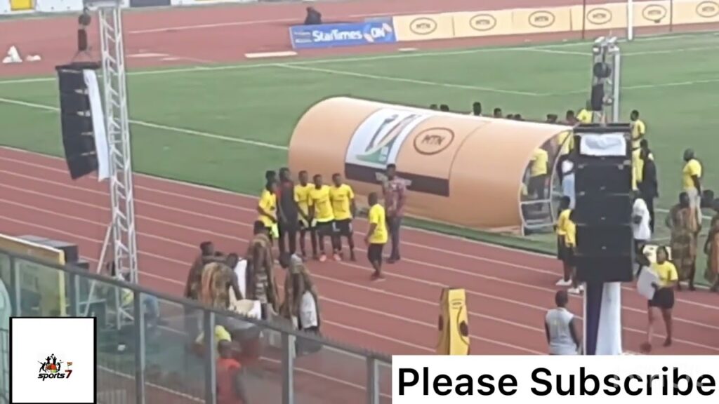 Mtn FA CUP FINAL: Sulley Muntari Arrives At Baba Yara Sports Stadium Mtn FA CUP FINAL: Sulley Muntari Arrives At Baba Yara Sports Stadium