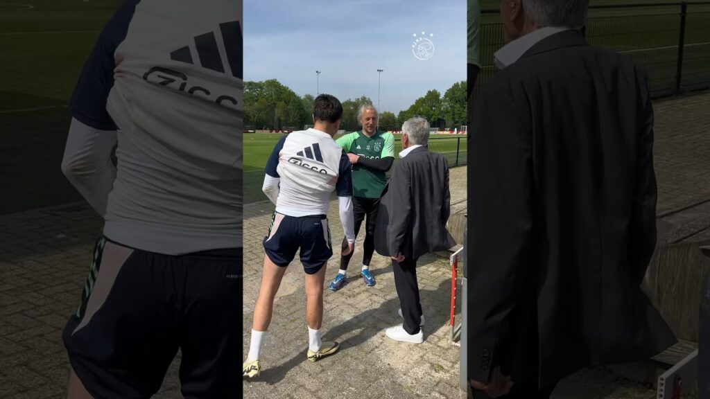 Berghuis & Pasveer interact with Sjaak Swart! 😂🧏‍♂️