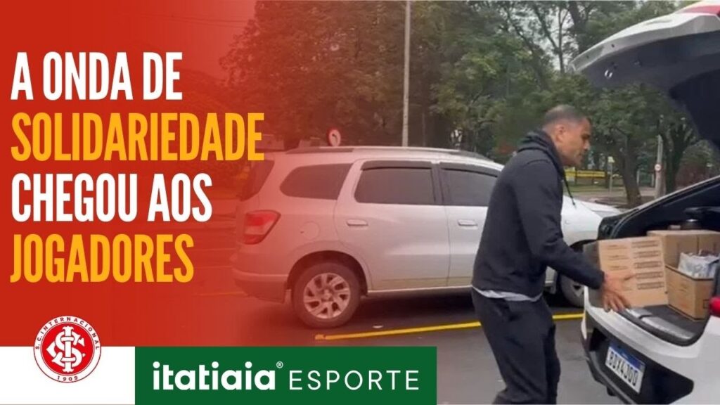 JOGADORES DE FUTEBOL NO RIO GRANDE DO SUL AJUDAM AS PESSOAS QUE FORAM AFETADOS PELA CHUVA