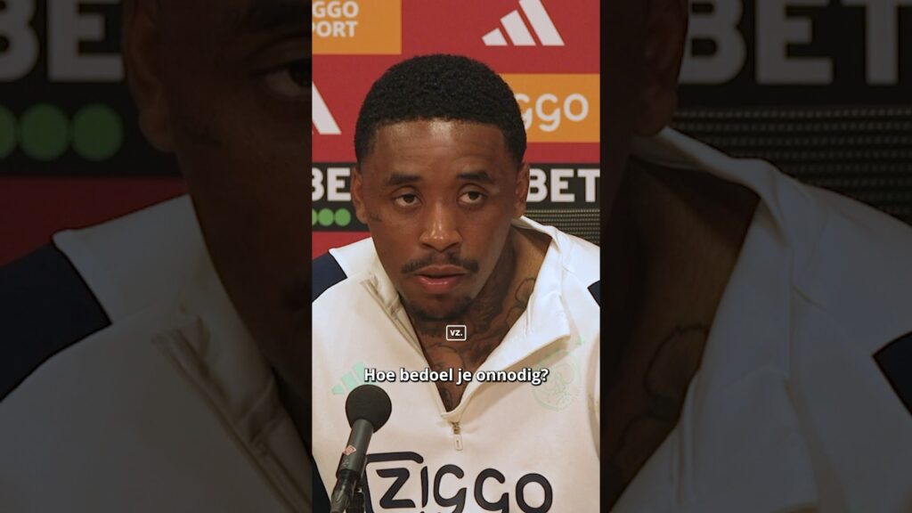 Steven Bergwijn clasht met Mike Verweij! 💥🥊 #bergwijn #verweij #ajax