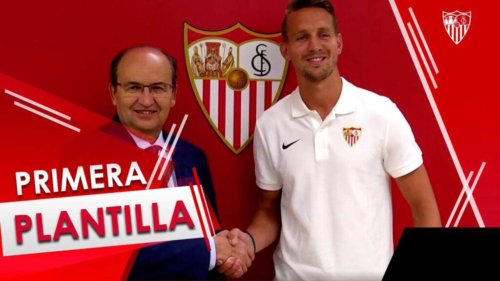 Primer día de Luuk de Jong en Sevilla