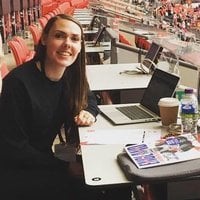 [Emma Sanders] Arsenal cannot make a move for Villa goalkeeper Daphne van Domselaar until the window opens but believe they are hopeful they will make it happen. Also told discussions over a new contract for striker Stina Blackstenius have gone well and she is likely to extend. #afc