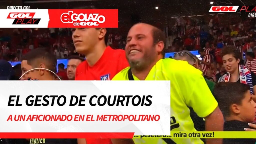 Courtois le enseña la Champions tatuada a un aficionado del Atleti