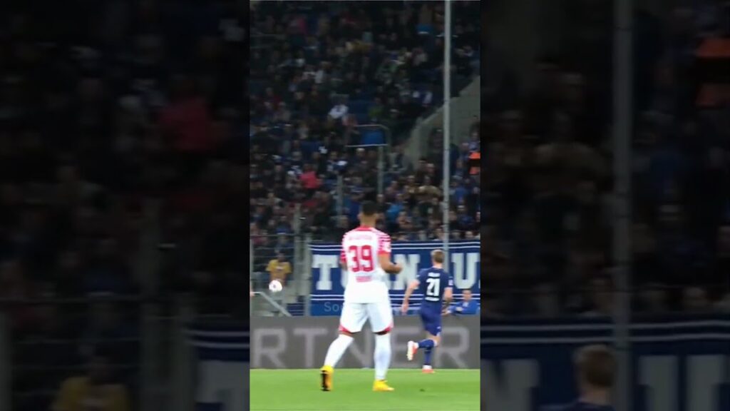 The magic of David Raum's assistance #shorts