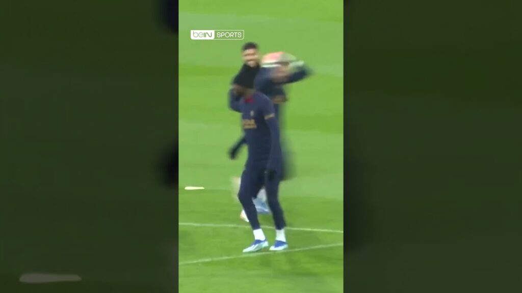 🤣🥜 Ce petit pont de Barcola sur Kolo Muani, c'était violent ! #shorts