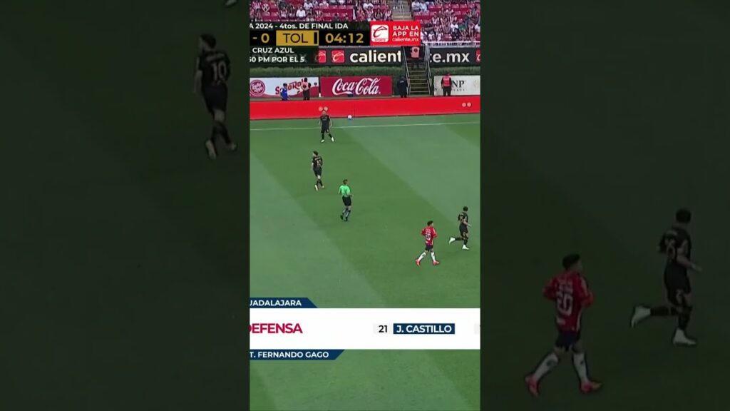 ¡SE VAN CON TODO CONTRA ALEXIS VEGA! Aficionados de Chivas se dejan sentir en su regreso al Akron