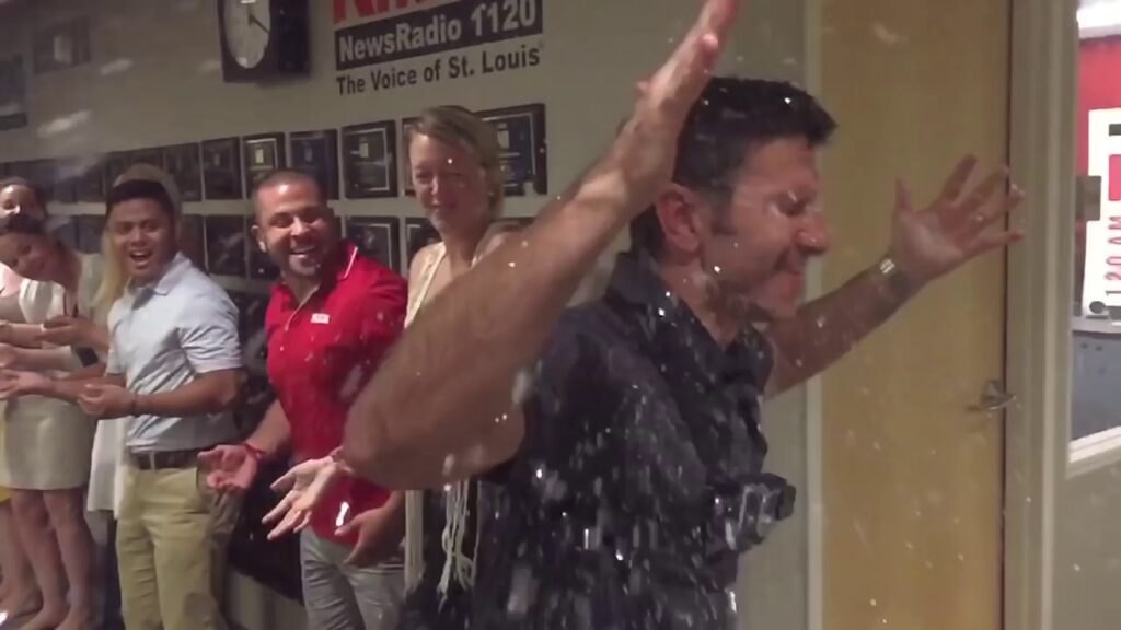 Carlos Martinez Gives Mark Reardon a Cards' Homerun Treatment