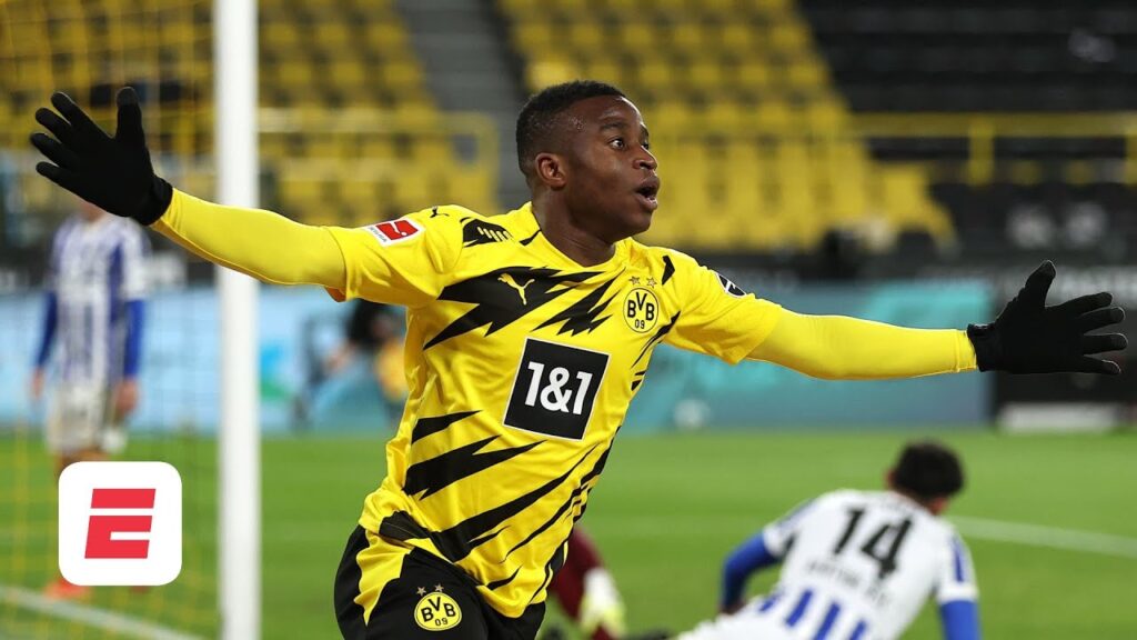 Why isn't Youssoufa Moukoko a regular starter for Borussia Dortmund? | ESPN FC