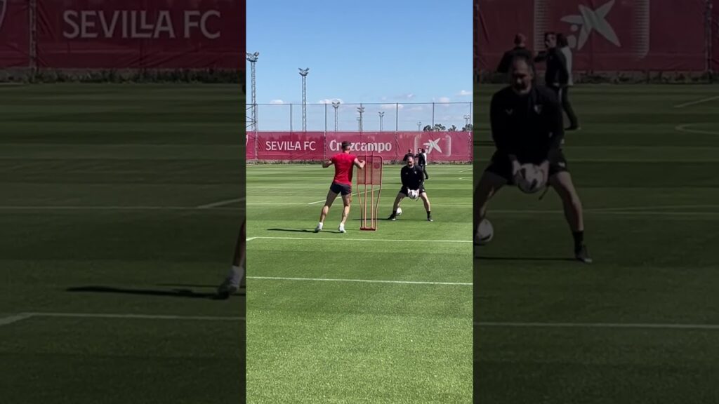 Nemanja Gudelj realiza ejercicios de recuperación