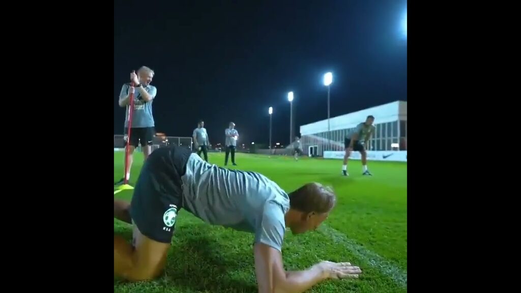 كنو في تدريبات المنتخب 😂💙#الهلال