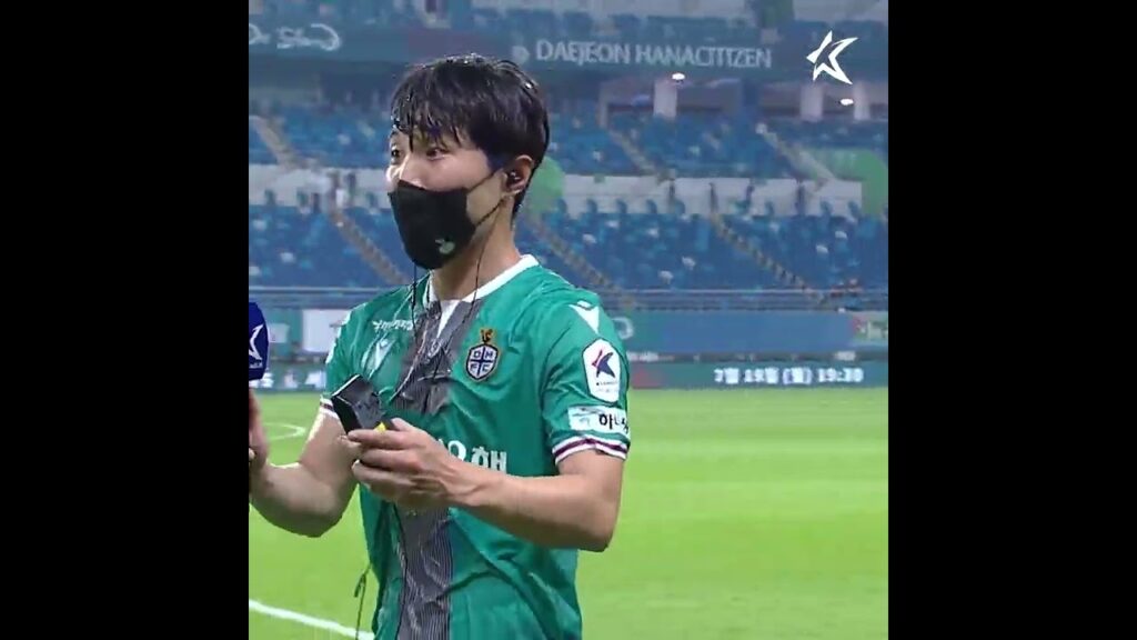 물 뿌린 사람 뿌듯해지는 찰진 반응 ㅋㅋㅋㅋ