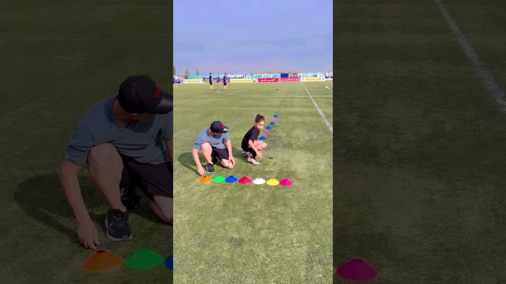 Some funny video clips of Arat Hossain while training #football #arathosseini #messi #اراتحسيني