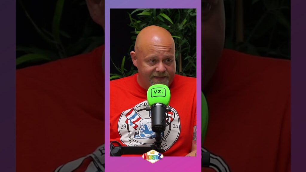 Hoe vond jij Steven Bergwijn dit seizoen spelen? 🤔👇 #versuz #ajax