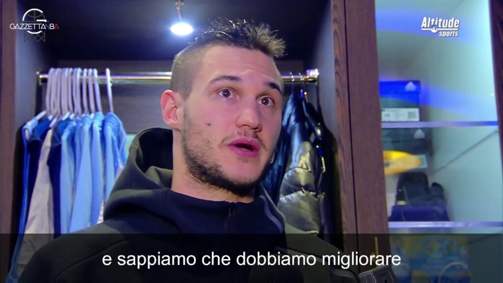 Danilo Gallinari: "La nostra difesa è pessima... come il tuo italiano!" | SUB ITA - GazzettaNBA.it