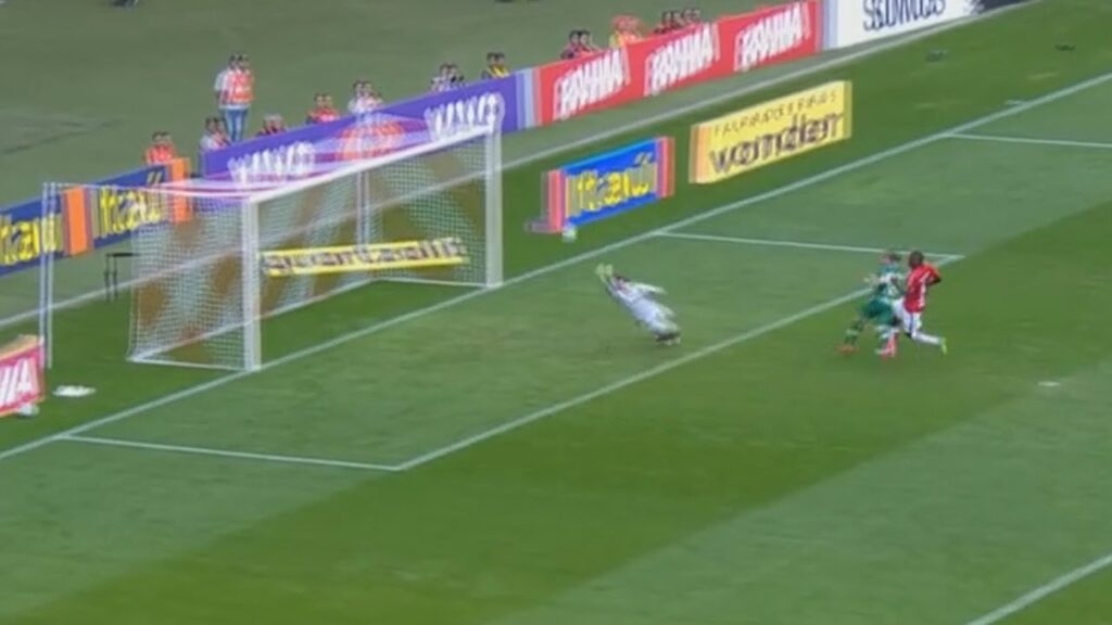 DEFESA ESPETACULAR DE ALISSON | INTERNACIONAL vs CHAPECOENSE