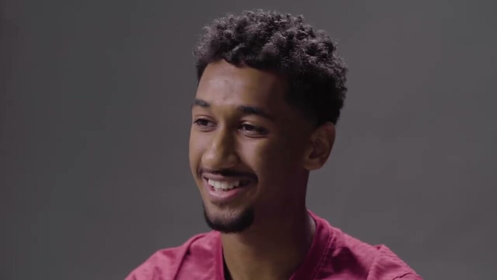 حوار مع اللاعب همام الأمين يكشف لناعن أبرز طموحاته وأهدافه مع المنتخب، واستعداداته لبطولة كأس العالم