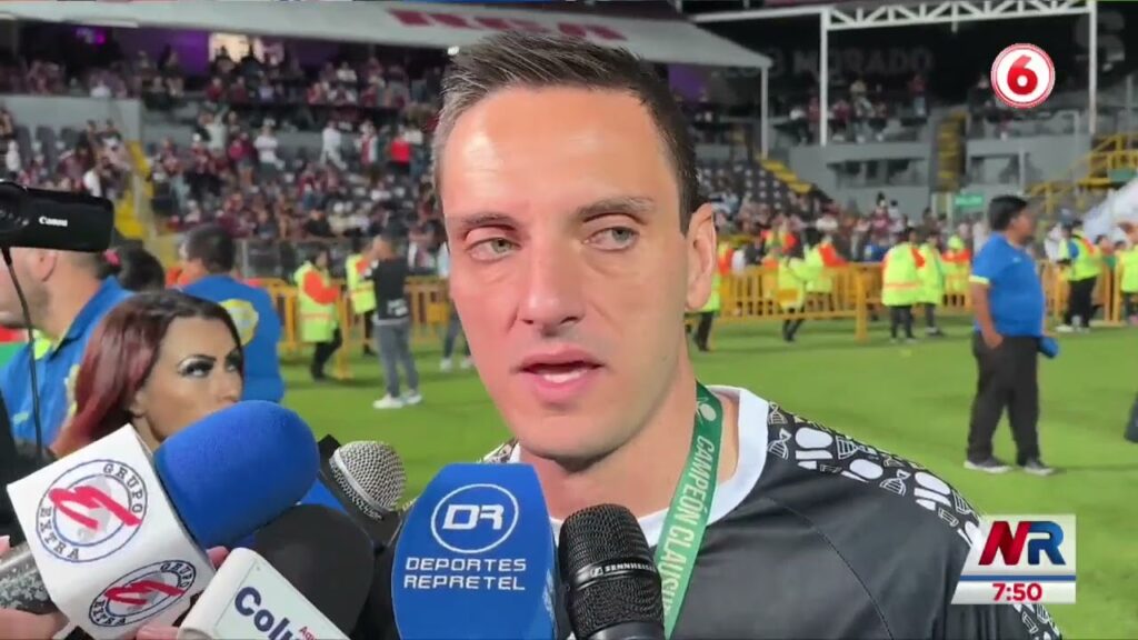 Futuro de Esteban Alvarado con Saprissa es incierto