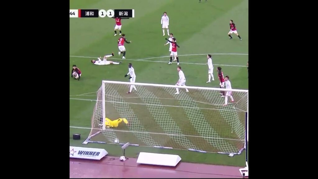 【ニアハイを撃ち抜いた！】酒井宏樹の惚れ惚れゴラッソ🔥（ゴール動画）