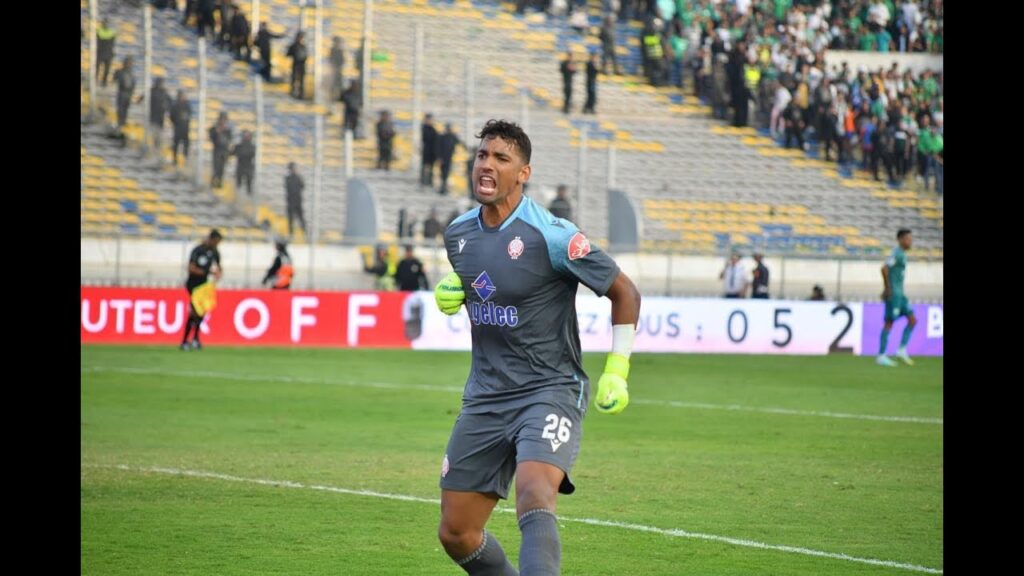 لي مشافش اللقطة ديال تاݣناوتي فالديربي يكمل تال لخر .. هبيل صافي 😂