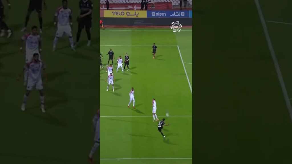 Mohammed Kanno rises highest for another goal for champions Al Hilal 🎯 🇸🇦 #yallarsl