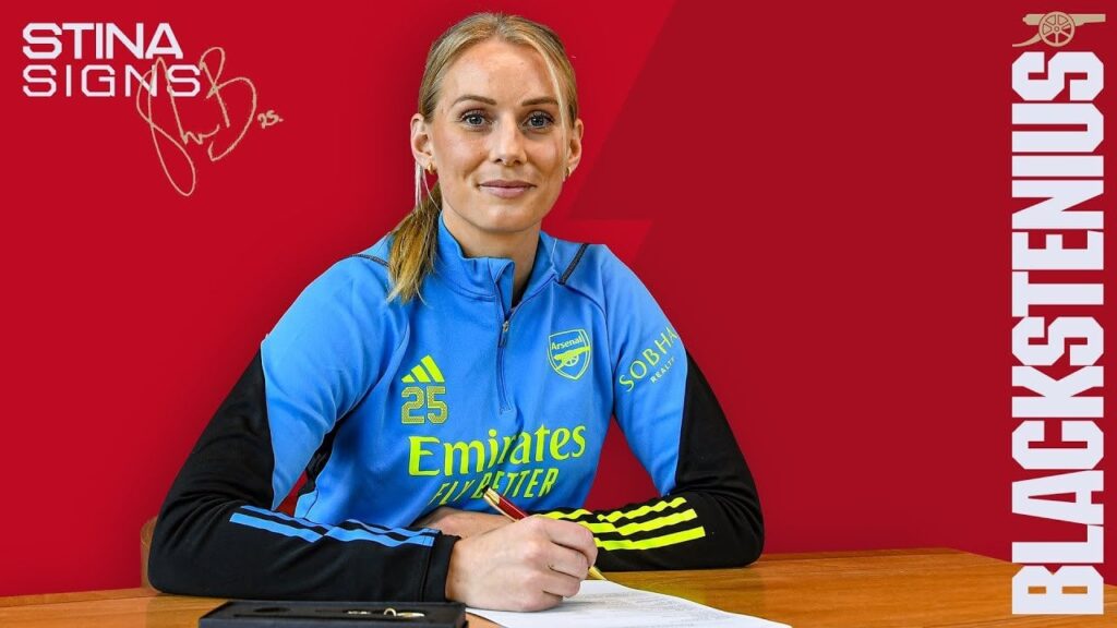 Who is the blurred person in the Stina re-signing video?? Could this be another Emily Fox style leaked signing? [2:16]