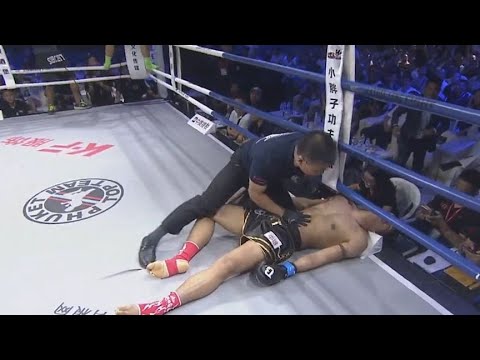 他就是下一个死神方便！拳法稳、准、狠，没有谁能逃脱被KO