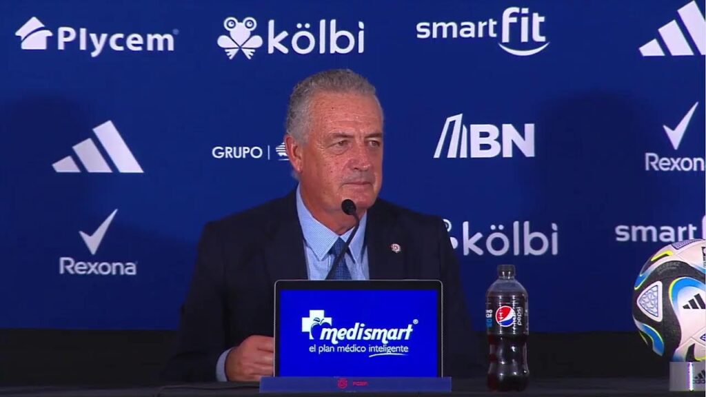 Conferencia de prensa de Gustavo Alfaro tras el partido entre Costa Rica y Uruguay