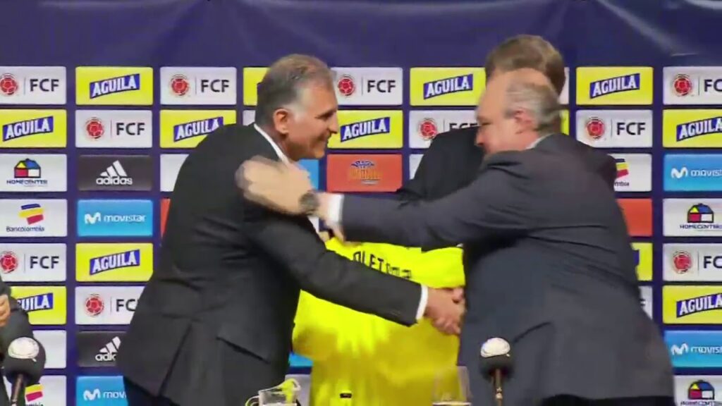 Esa camiseta es suya profesor Carlos Queiroz: Bienvenido a la Selección Colombia | Gol Caracol