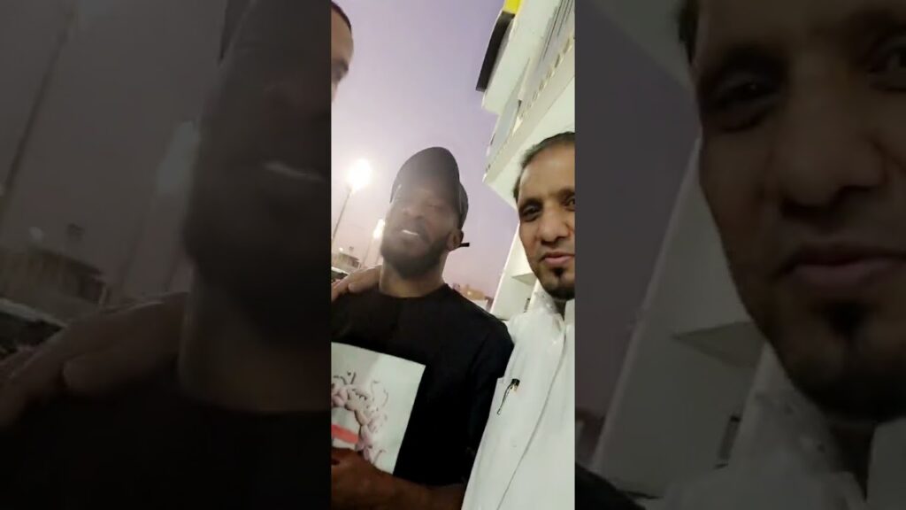 فهد المولد ومبروك زايد برفقة المشجع بادي المالكي 💛💛