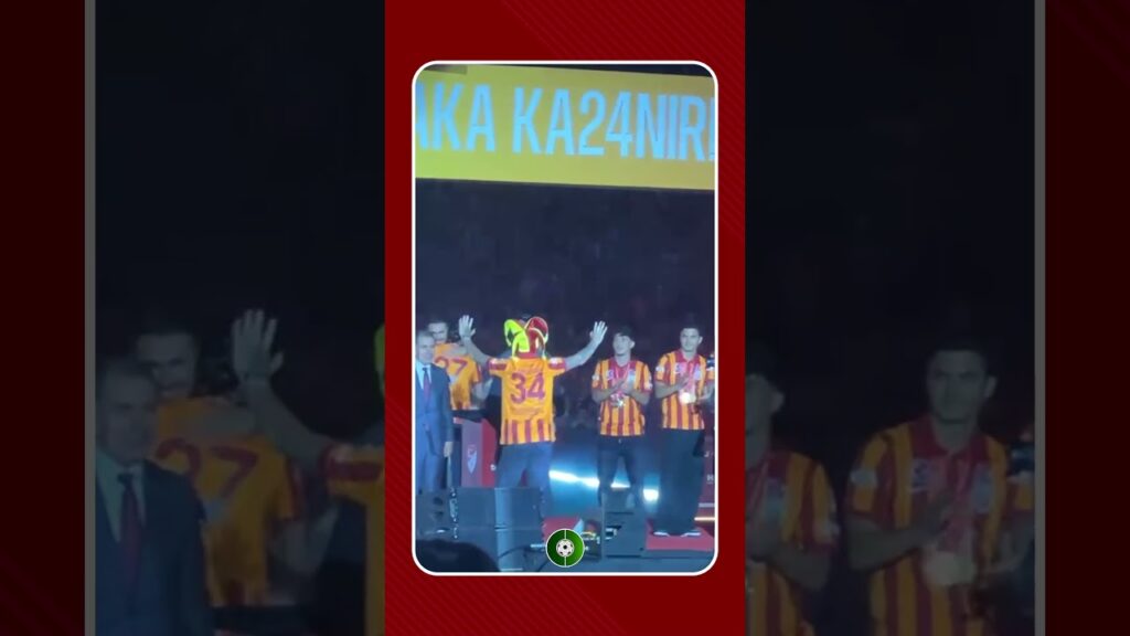 Lucas Torreira'nın sahneye çıkış anı