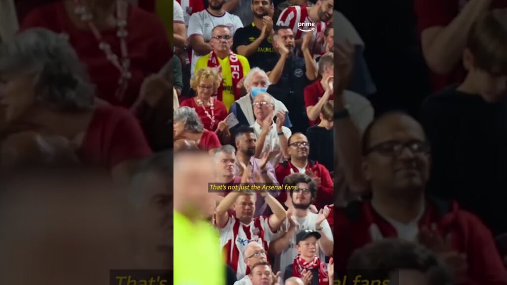 The wholesome reaction Bukayo Saka got returning to Premier League action after Euro 2020 🥹