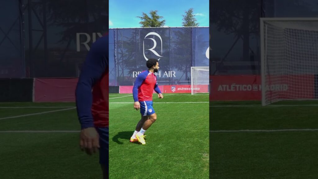 ¿SERÍAS CAPAZ DE REPETIR ESTO QUE HIZO MEMPHIS DEPAY?