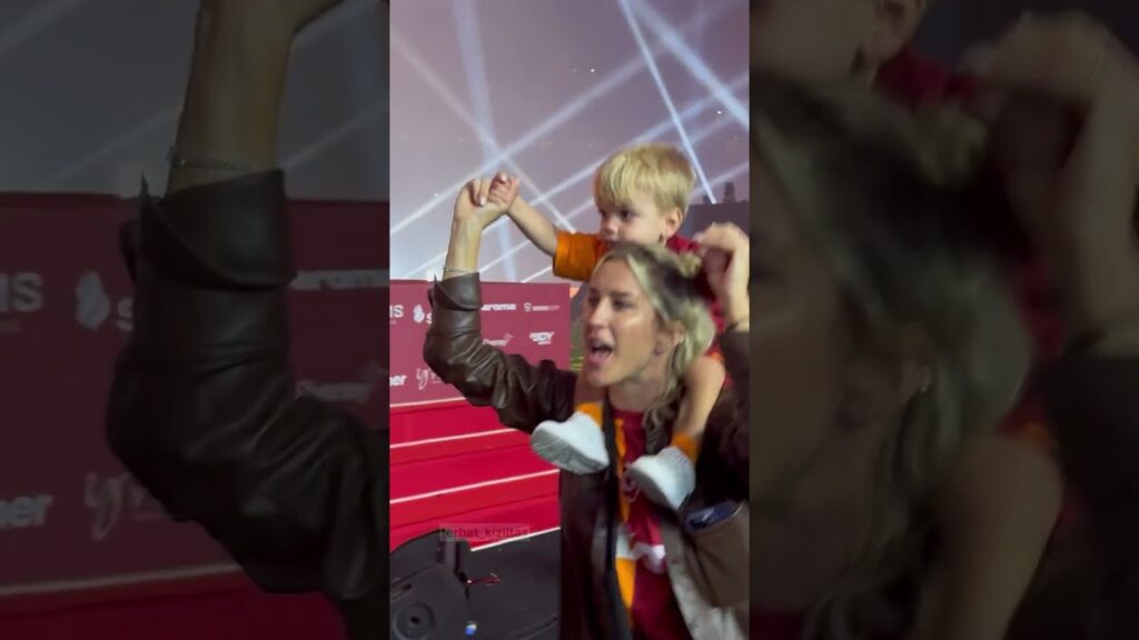 🏆  Ciro şampiyonluğu kutluyor | Mertens ailesi gecenin gözde isimleri oldu #galatasaray