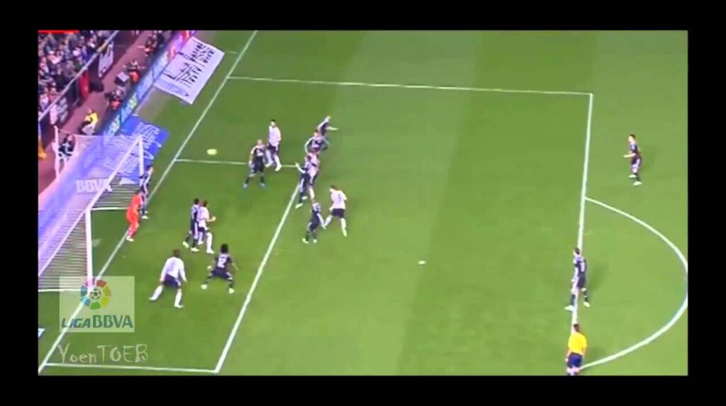 Nicolas Otamendi Goal ~ Valencia vs Real Madrid   2 1 BBVA 2014