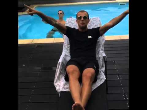 Grosicki świętuję awans Polaków na Euro! :)