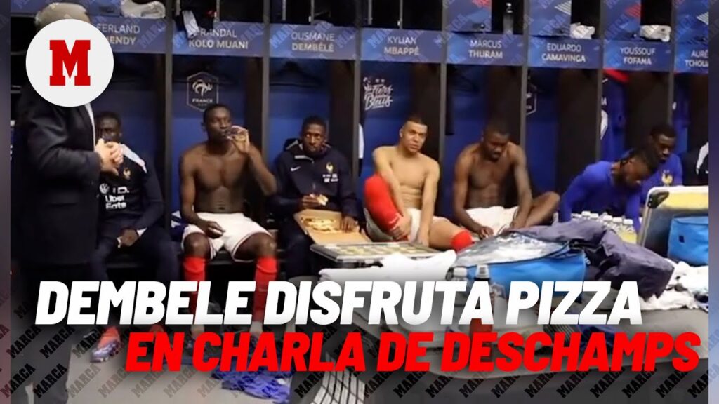 Dembele disfruta casualmente de una pizza... durante la charla post partido de Deschamps I MARCA