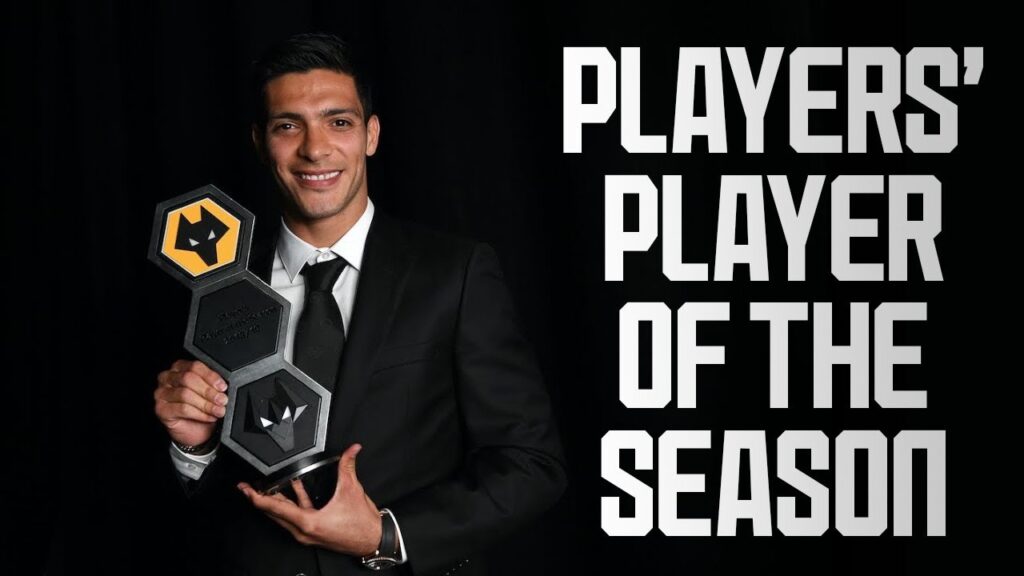Raul Jimenez wins Players' Player of the Season 2018/19!